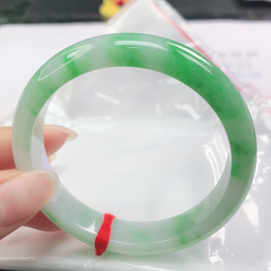 翡翠未镶嵌手镯翡翠54.5飘阳绿正圈