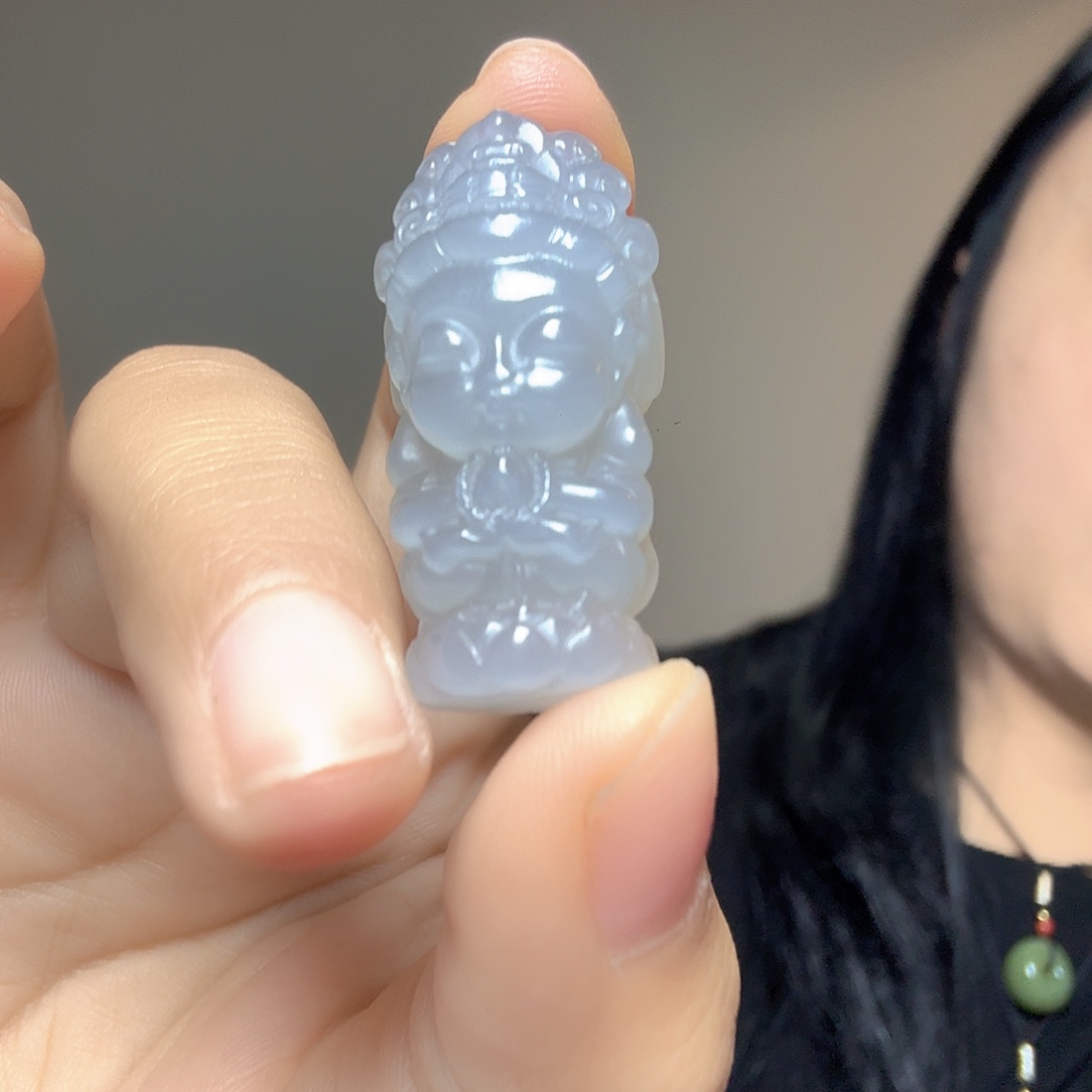 路***人和田玉（糖玉）未镶嵌颈饰