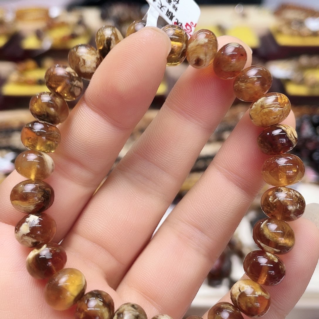 琥珀裸石未镶嵌九70398