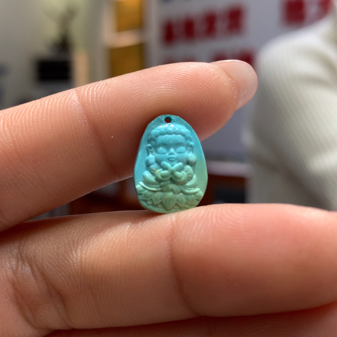 绿松石配饰未镶嵌