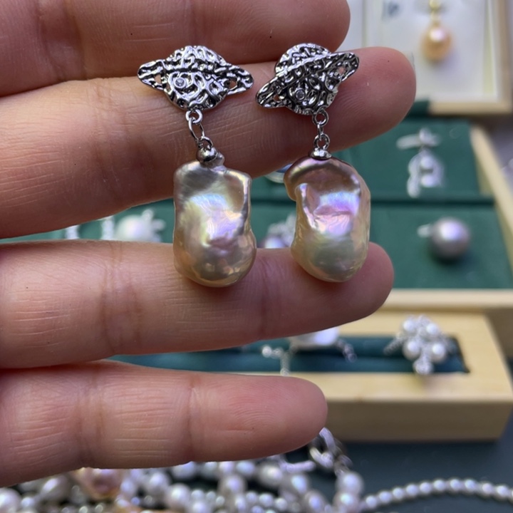 淡水珍珠耳饰合金