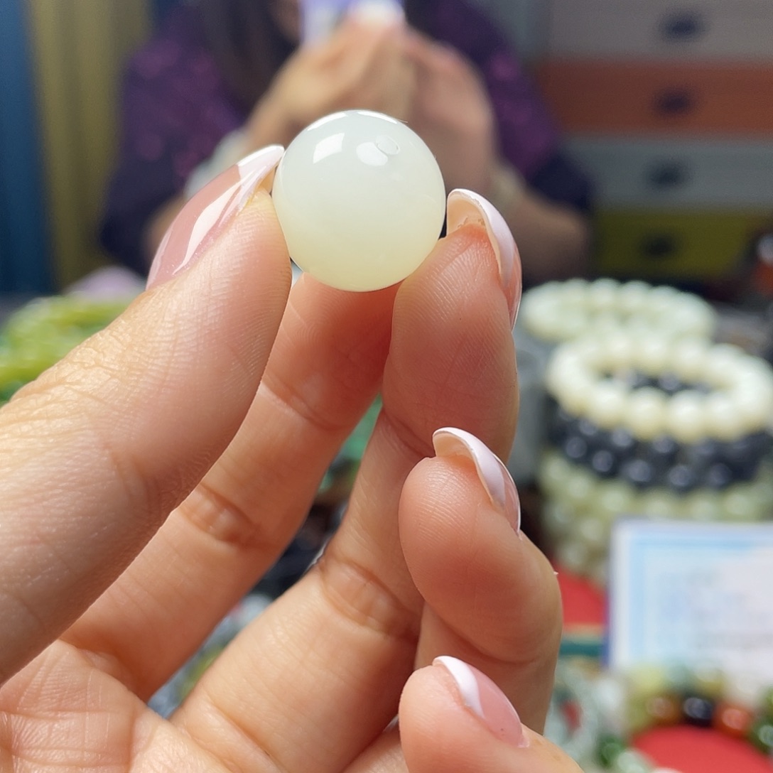 颈饰未镶嵌和田玉涛*哥