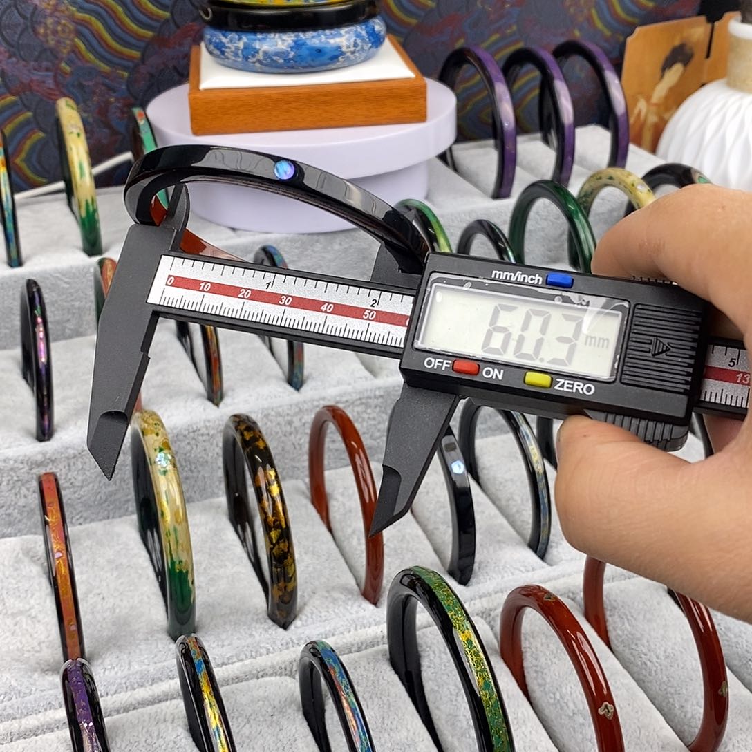 特价60圈口黑红圆螺钿一只