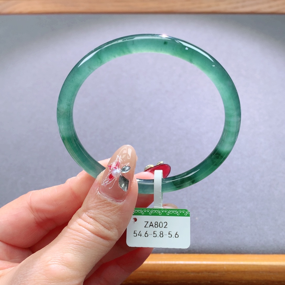 翡翠手镯未镶嵌天然翡翠手镯叮当镯