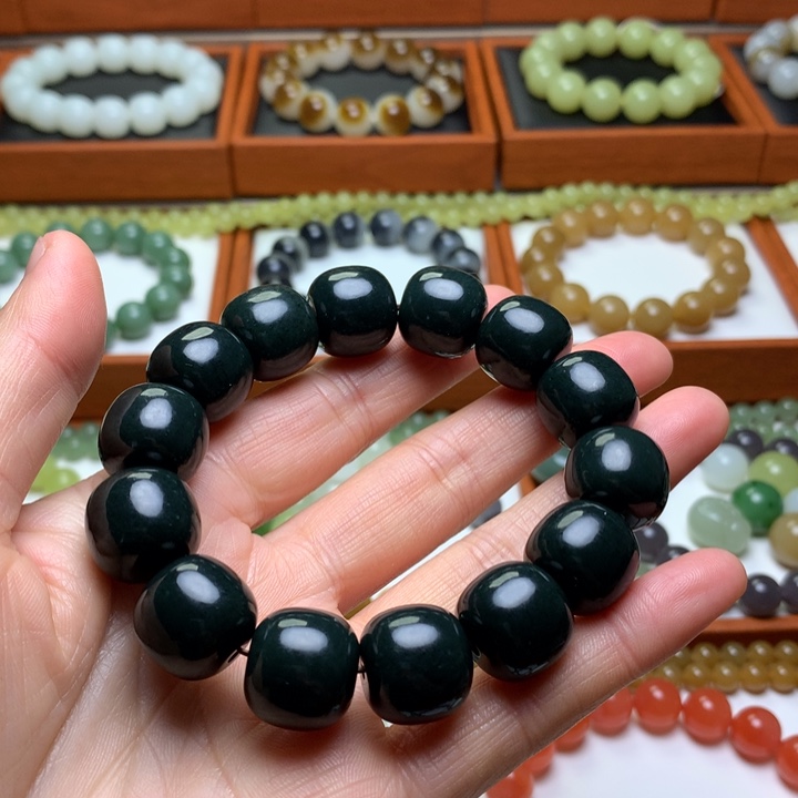 和田玉手串未镶嵌