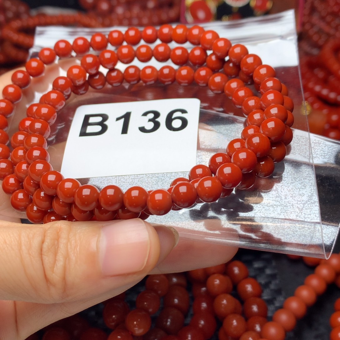 悠***悠南红玛瑙未镶嵌手链