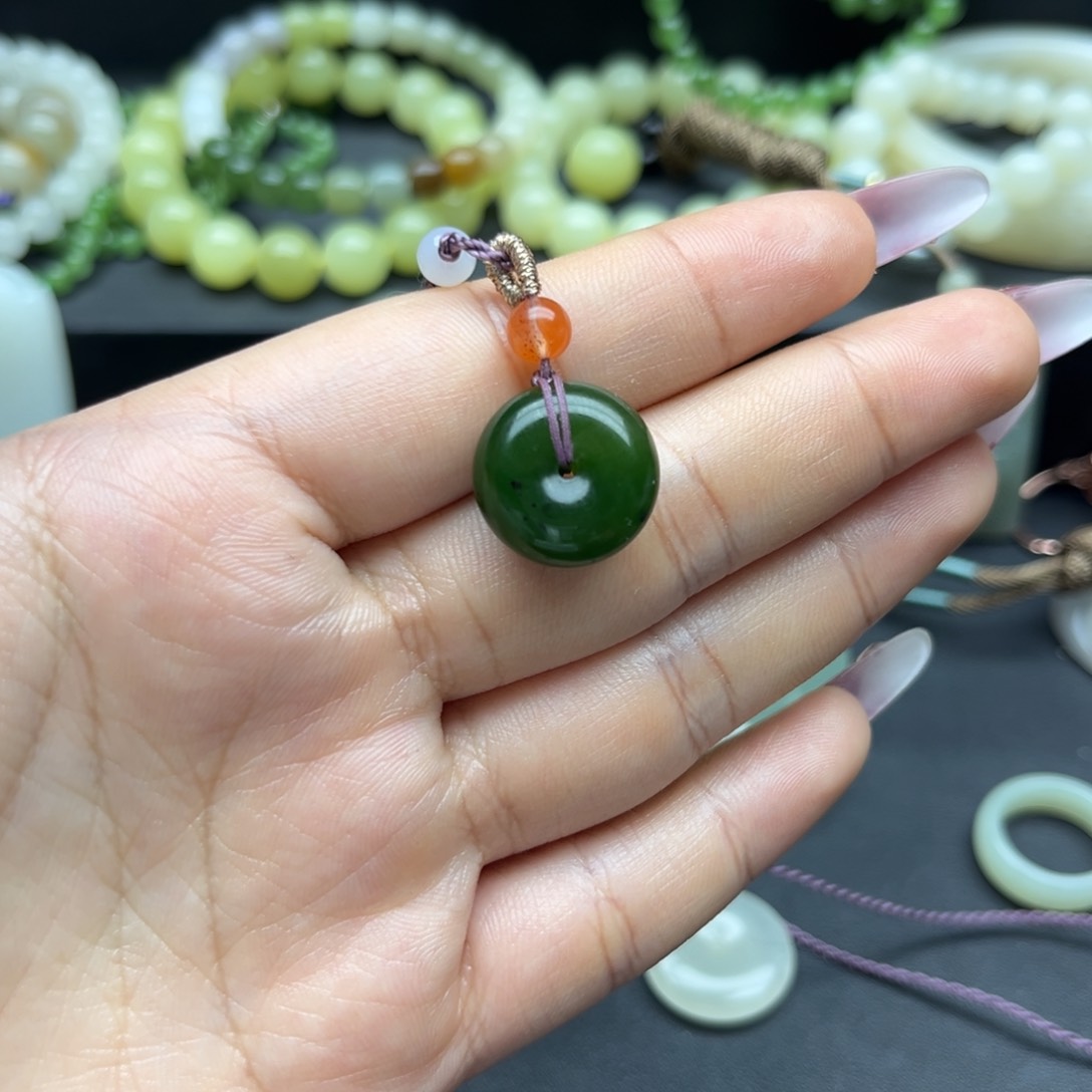 未镶嵌和田玉珠宝半成品