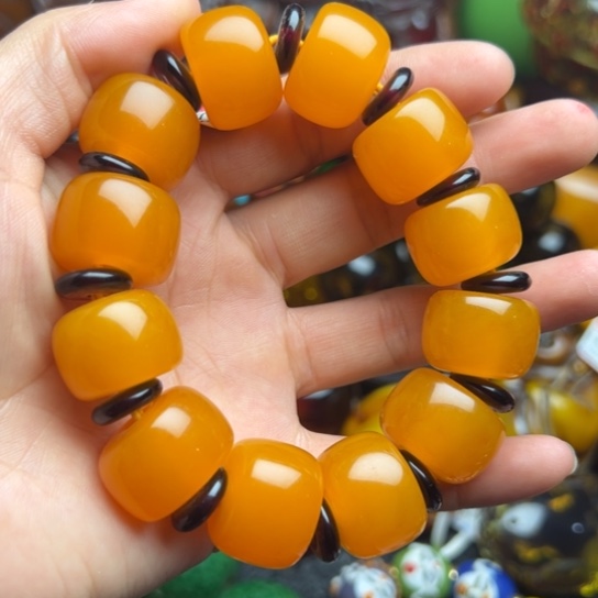 未镶嵌琥珀手串蜜蜡