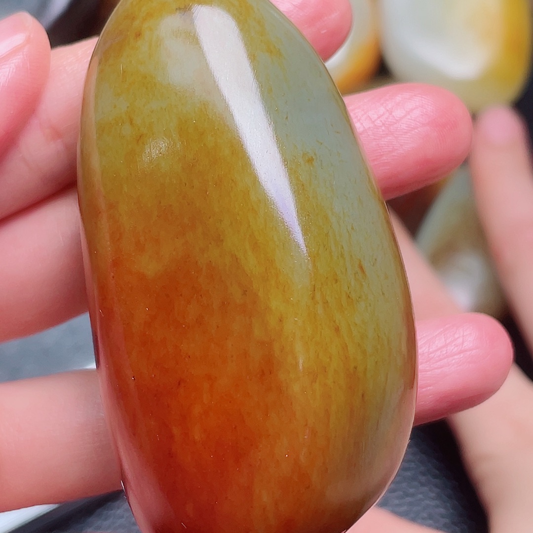 和田玉未镶嵌珠宝奇石