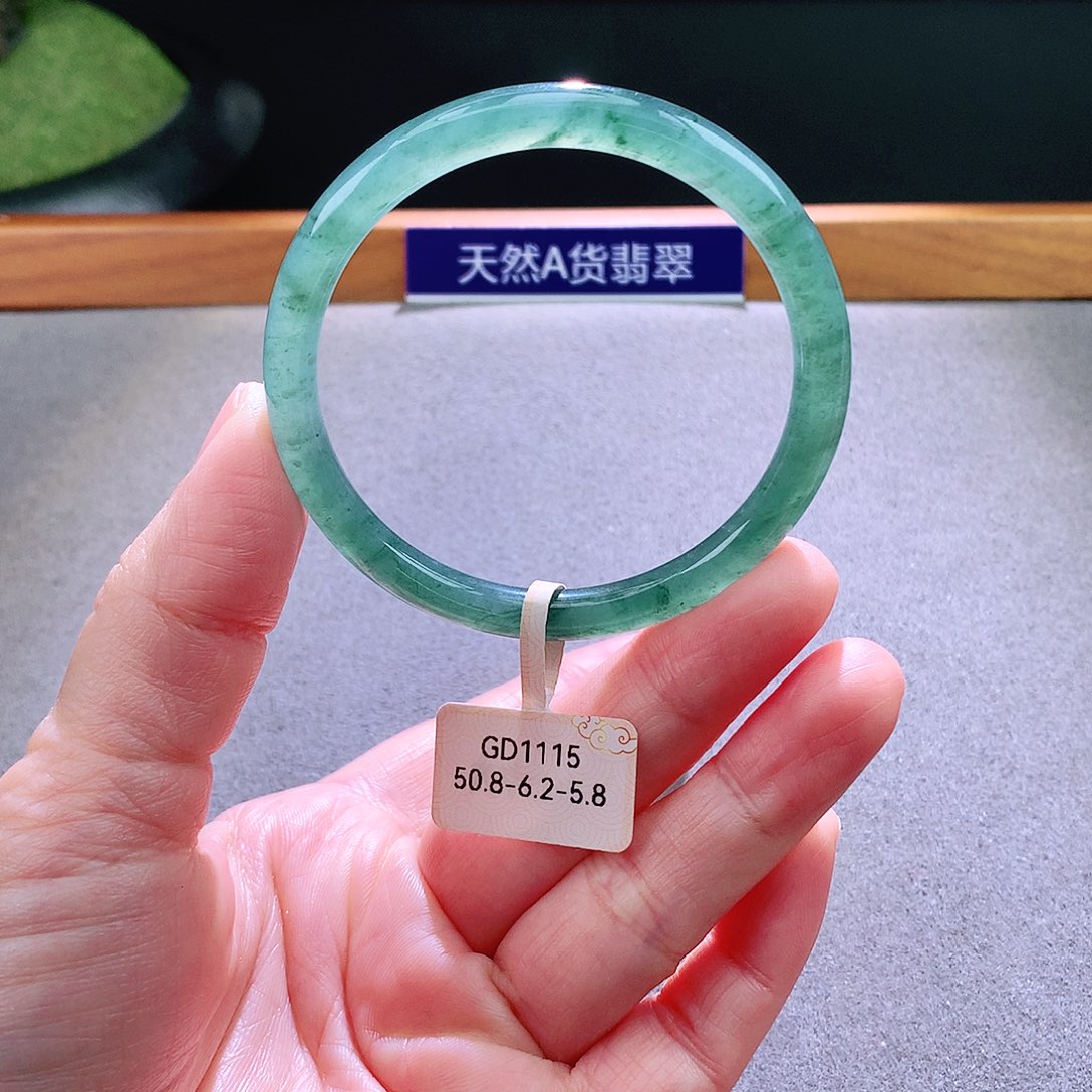 未镶嵌手镯翡翠天然翡翠手镯a货