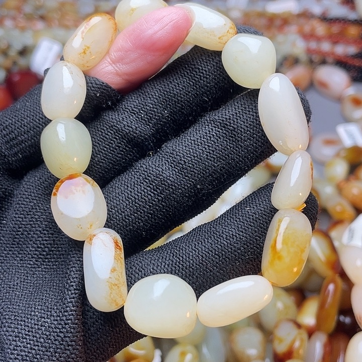 和田玉未镶嵌手链