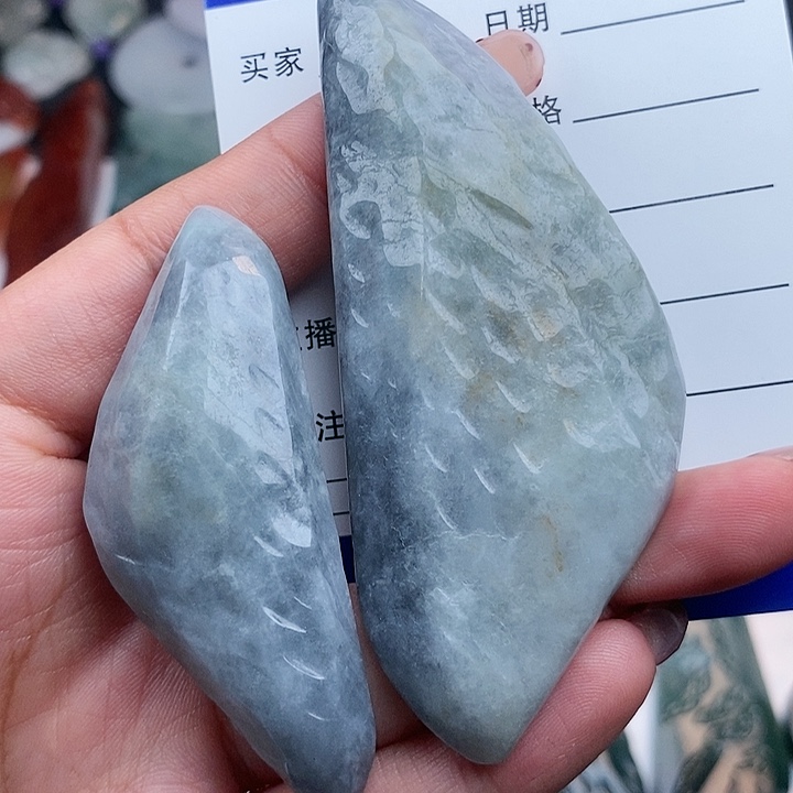 翡翠颈饰未镶嵌天然