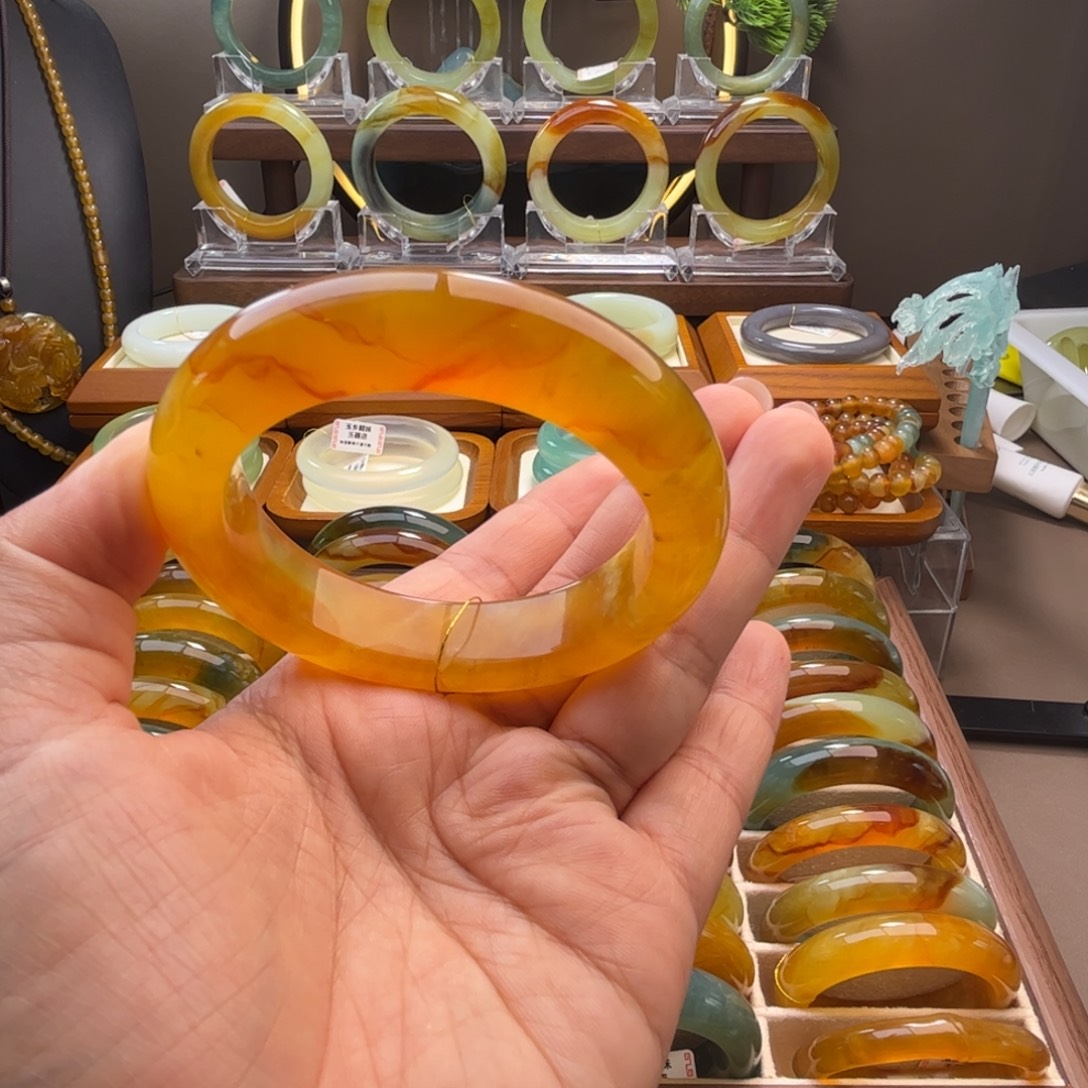 蛇纹石玉未镶嵌手镯55-57