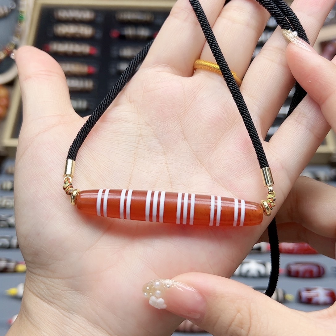 玛瑙/玉髓合金颈饰