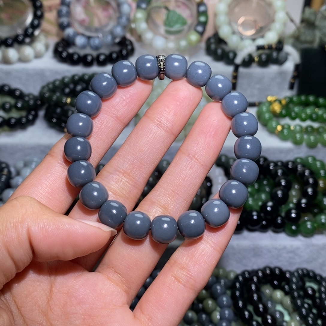 J***R和田玉未镶嵌手链