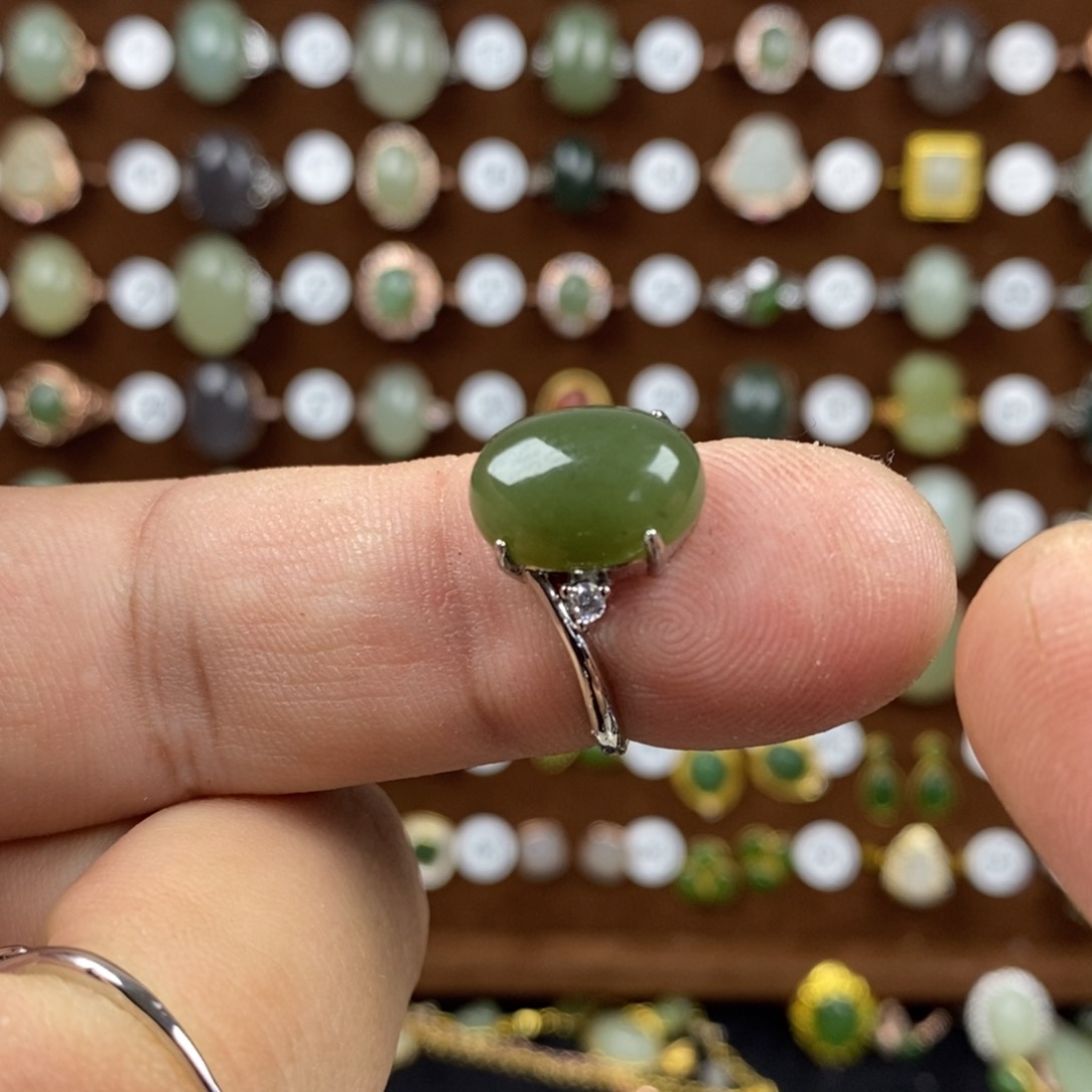 和田玉（青白玉）戒指合金