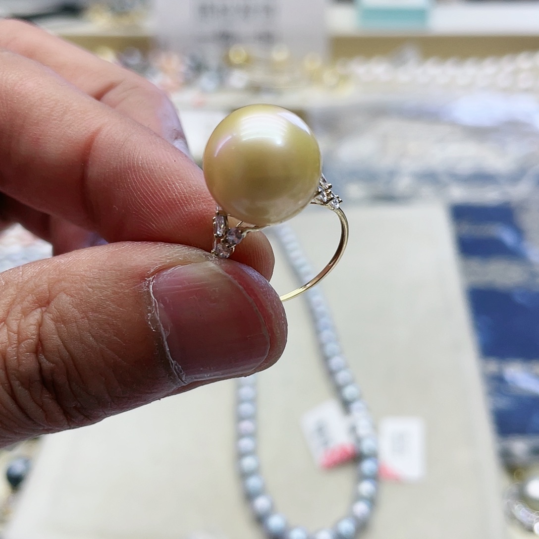 海水珍珠戒指18K金镶嵌
