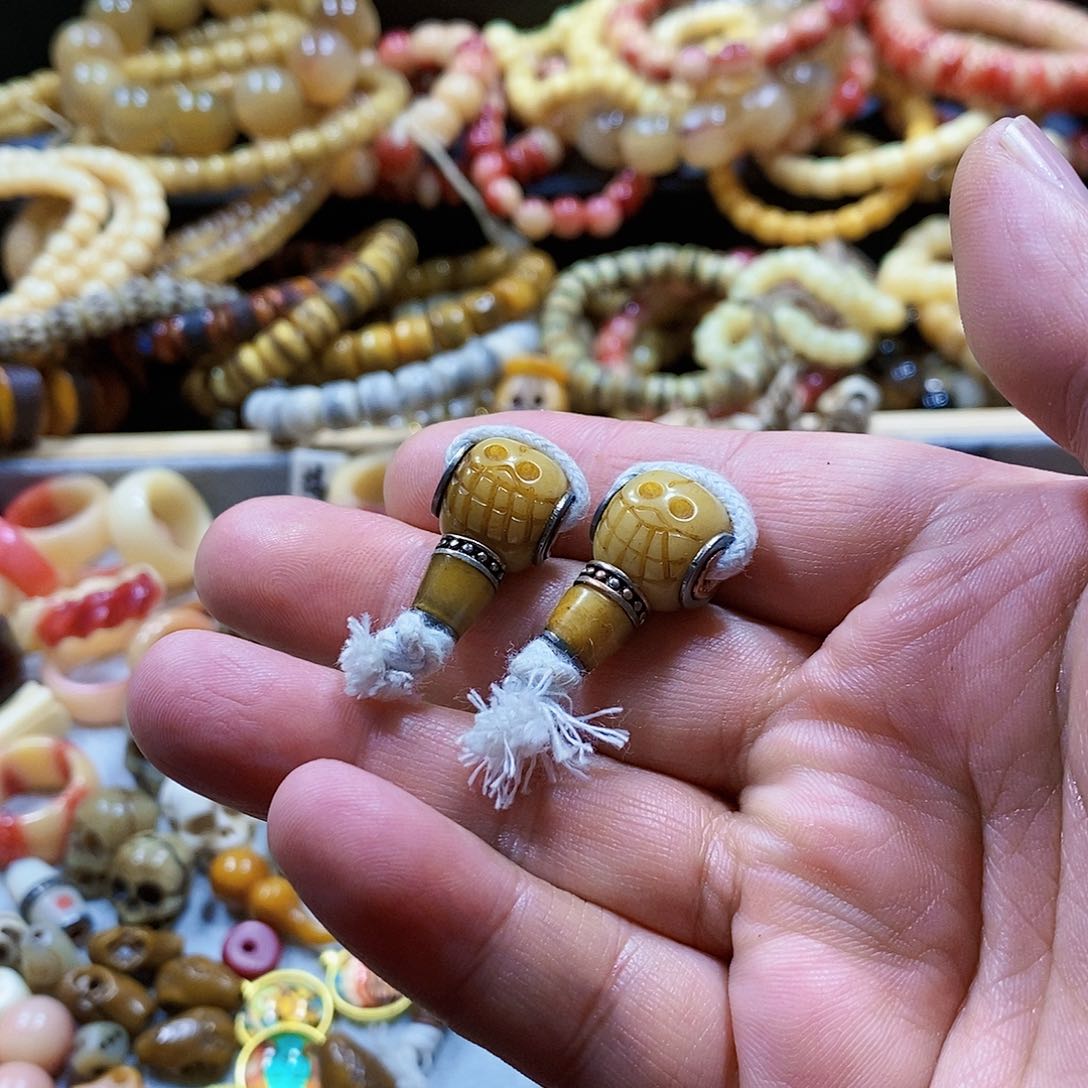 牛骨摆件牦牛骨阿呆三通1.4配饰一个