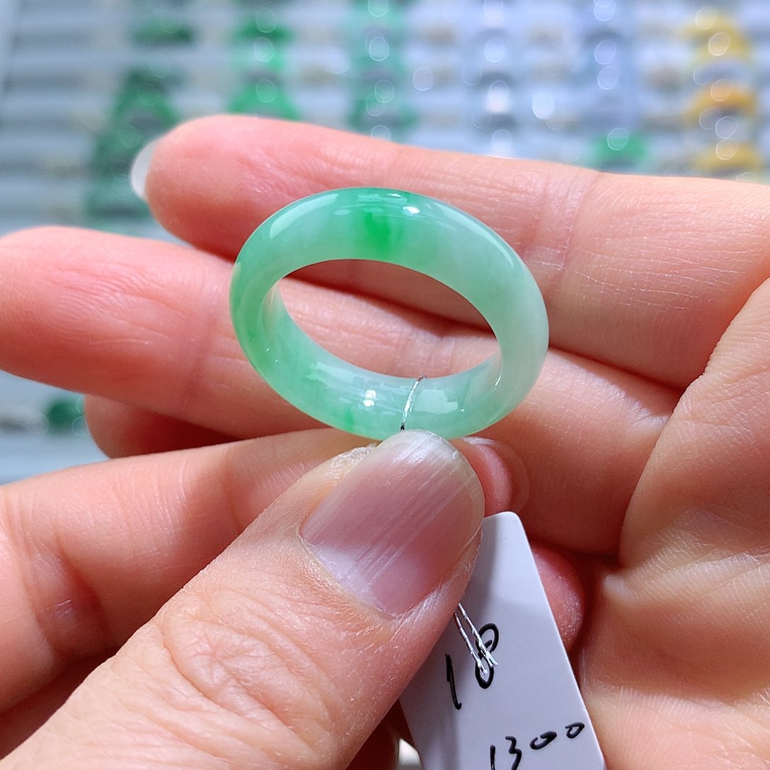 翡翠戒指未镶嵌18号