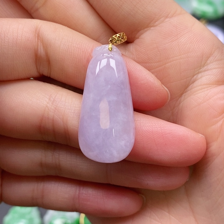 翡翠颈饰未镶嵌吊坠