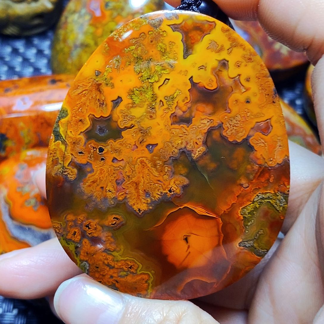 未镶嵌颈饰玛瑙/玉髓醉****浮