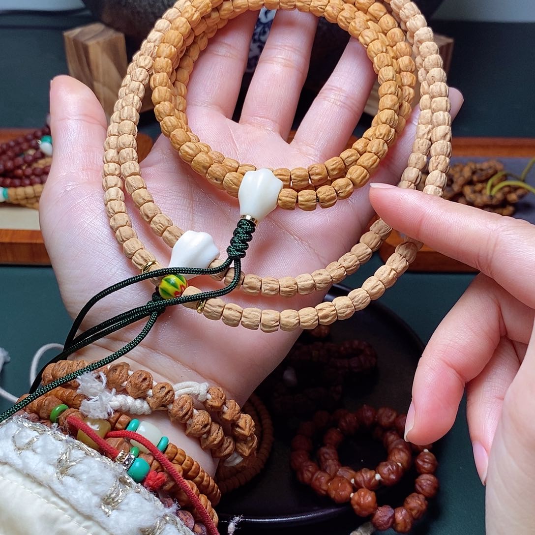 柏香籽/百香籽吊坠149.9方块