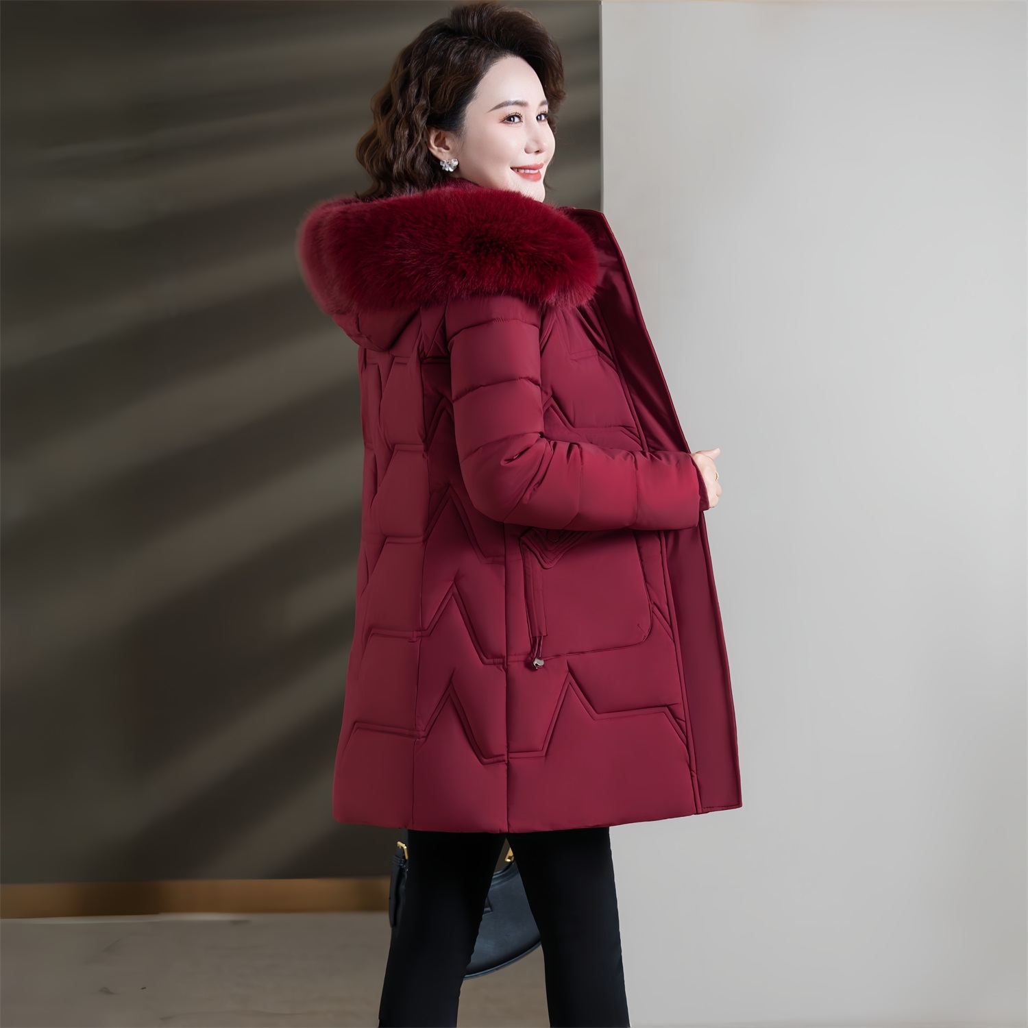 中老年棉服女中长款帽子可拆卸加厚过冬女装妈妈装时尚气质冬季