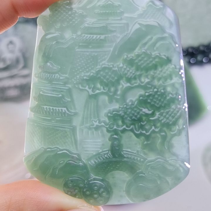 翡翠颈饰未镶嵌天然的A货翡翠多样性发货