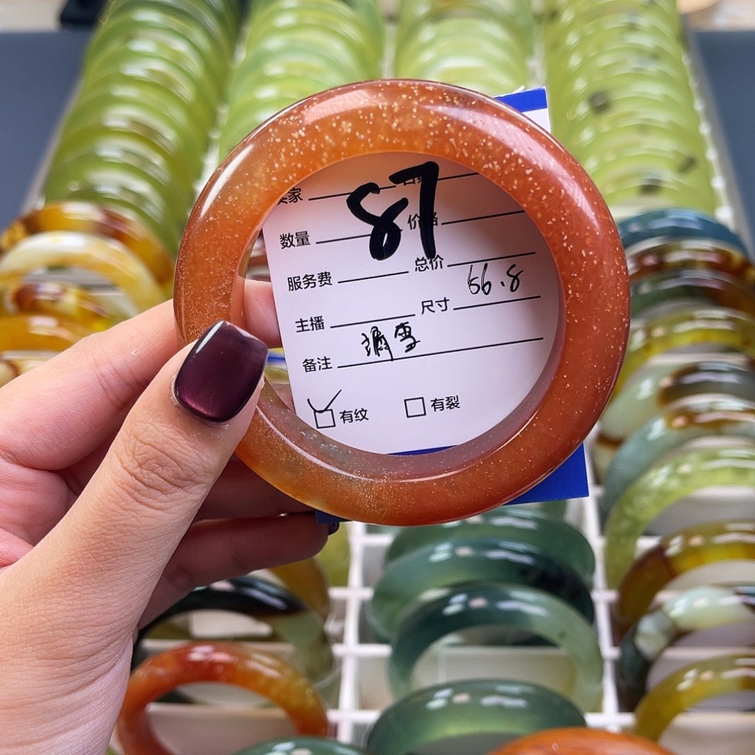 冷***霜蛇纹石玉未镶嵌手镯