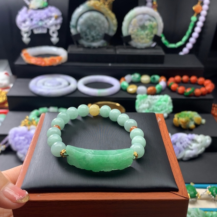 翡翠手链未镶嵌翡翠手串