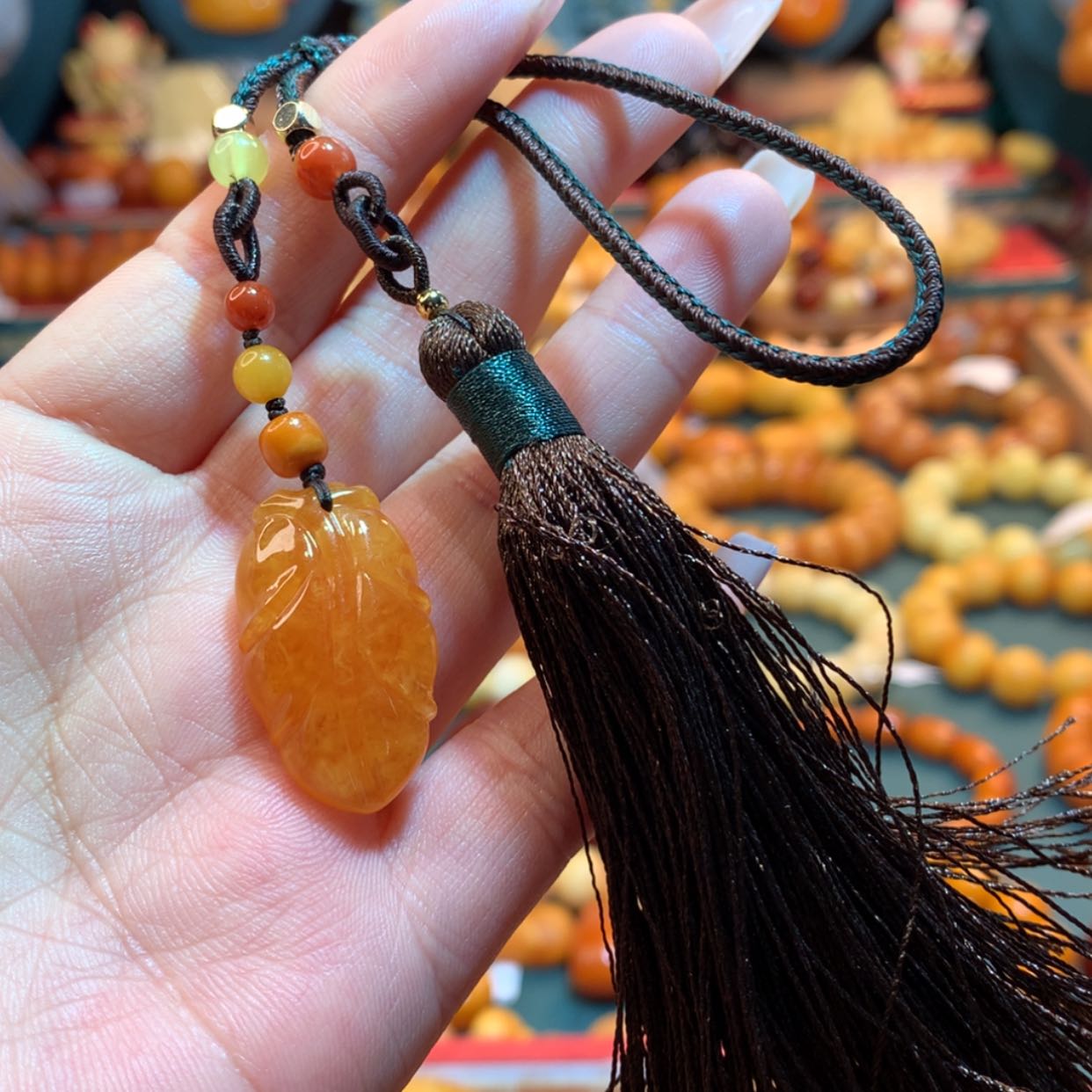 【闪购商品】蜜蜡吊坠(赠链)未镶嵌