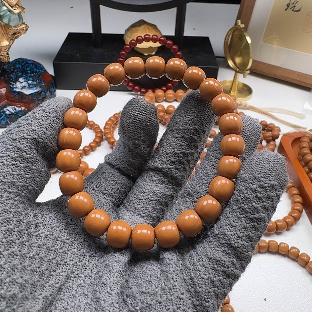 u***i吊坠猴头核桃老型