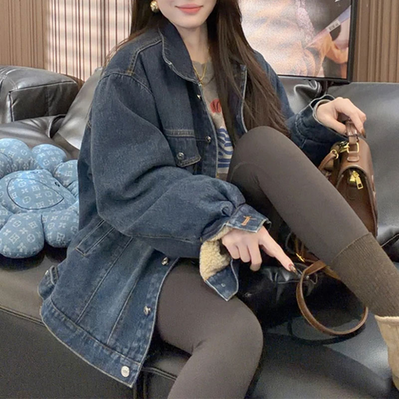 秀水清依【中古质感】港风超好看牛仔水洗加绒做旧单排扣宽松外套女