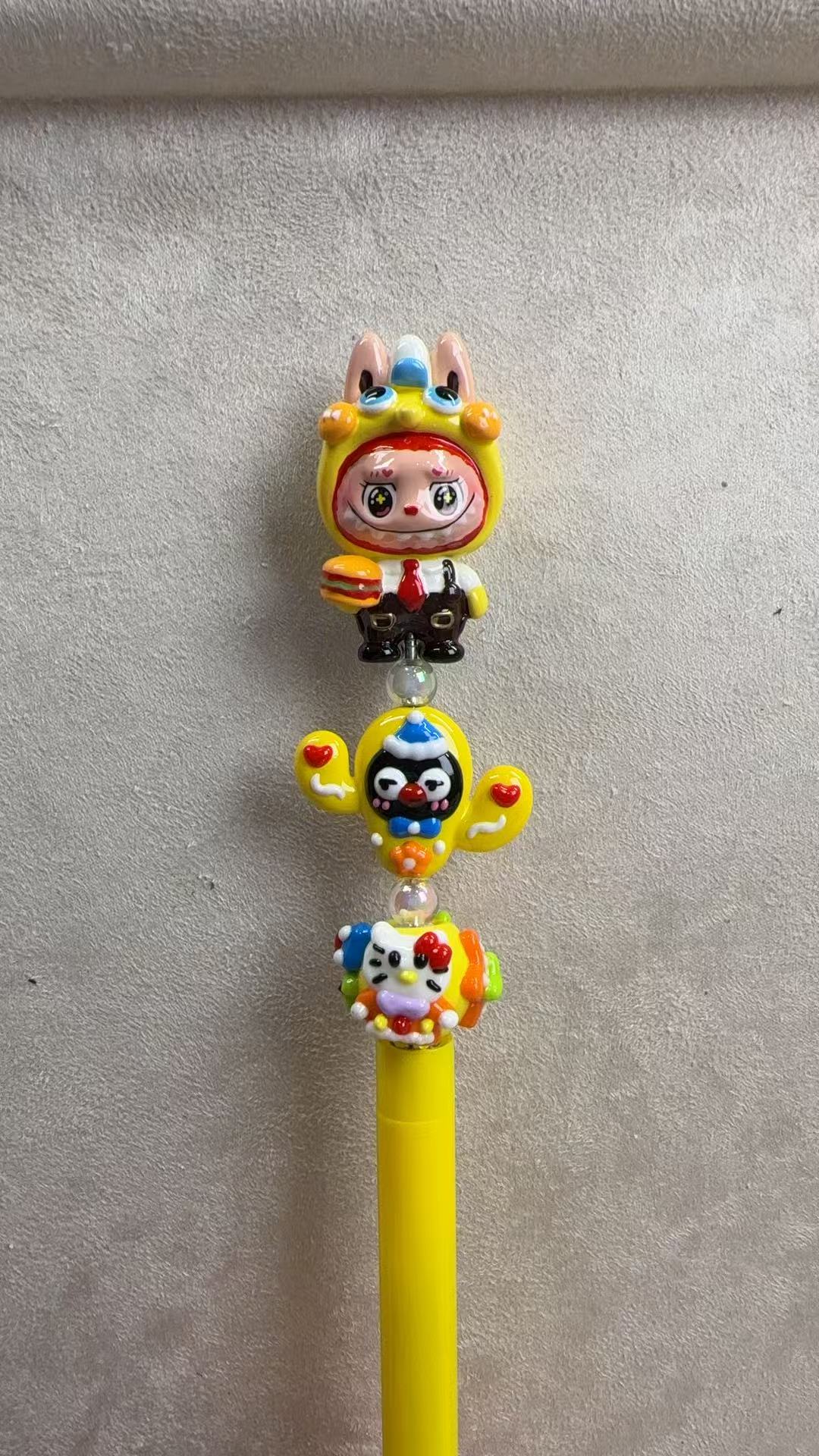 蟹老板拉布布diy手作圆珠笔，配件不是固定的,默认微瑕，都是改娃