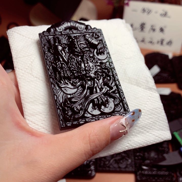 陌**逢天然缅甸a货钢琴黑挂件