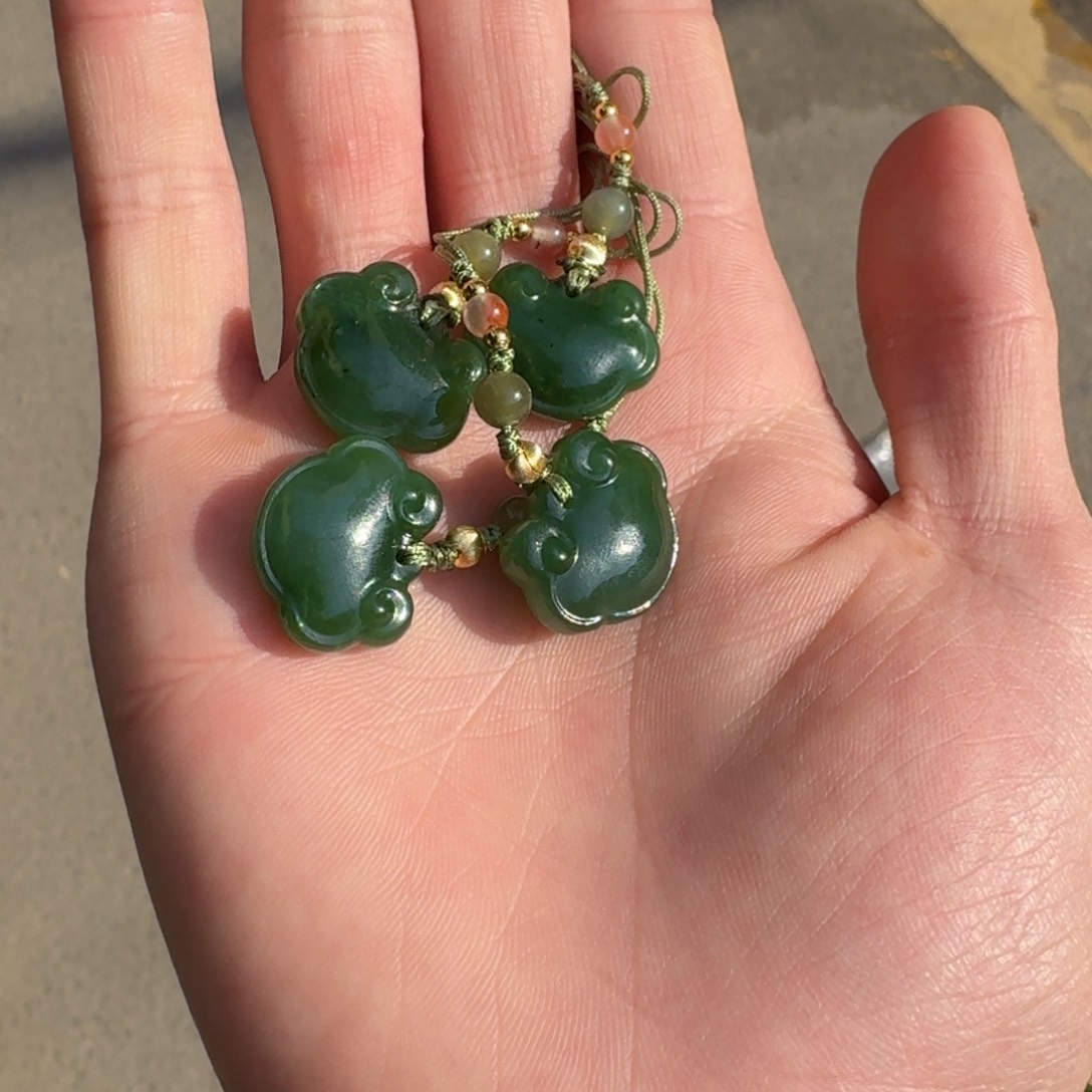 颈饰未镶嵌和田玉