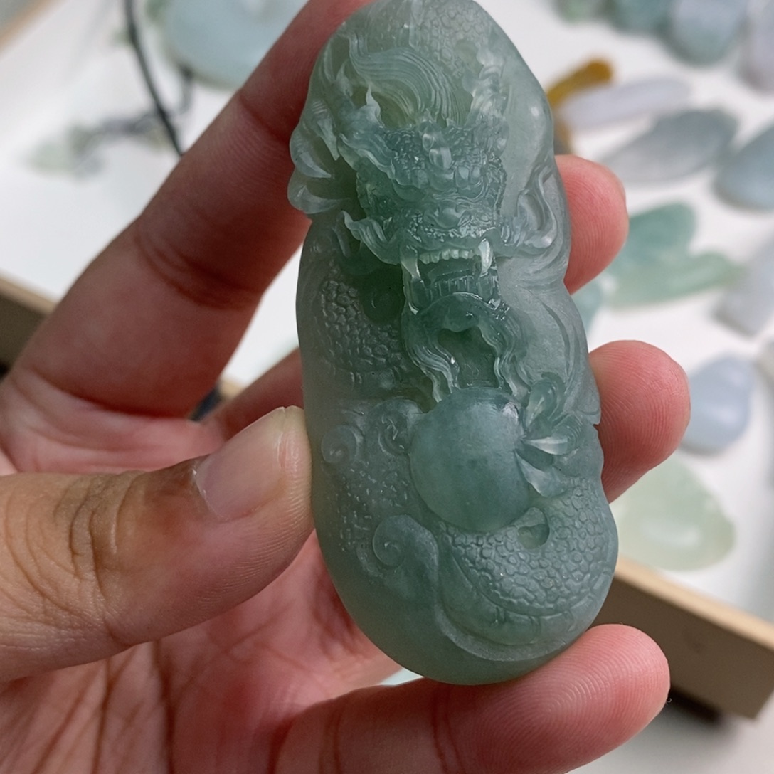 定制翡翠未镶嵌大**枚天然缅甸翡翠a货