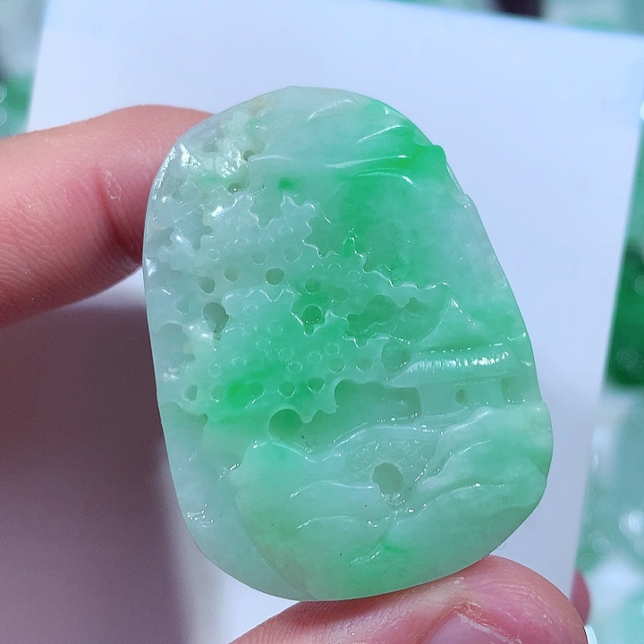 翡翠颈饰未镶嵌缅甸翡翠