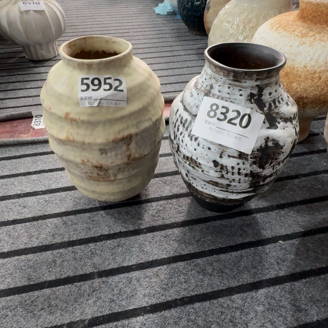 慕***妍陶摆件花瓶默认无孔口8高28编码5952，8320