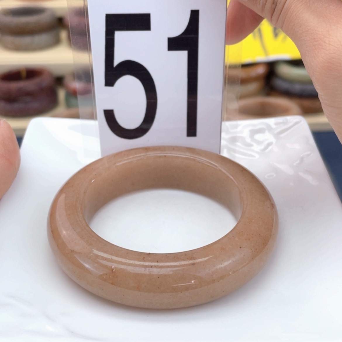 【闪购商品】石英质玉手镯未镶嵌