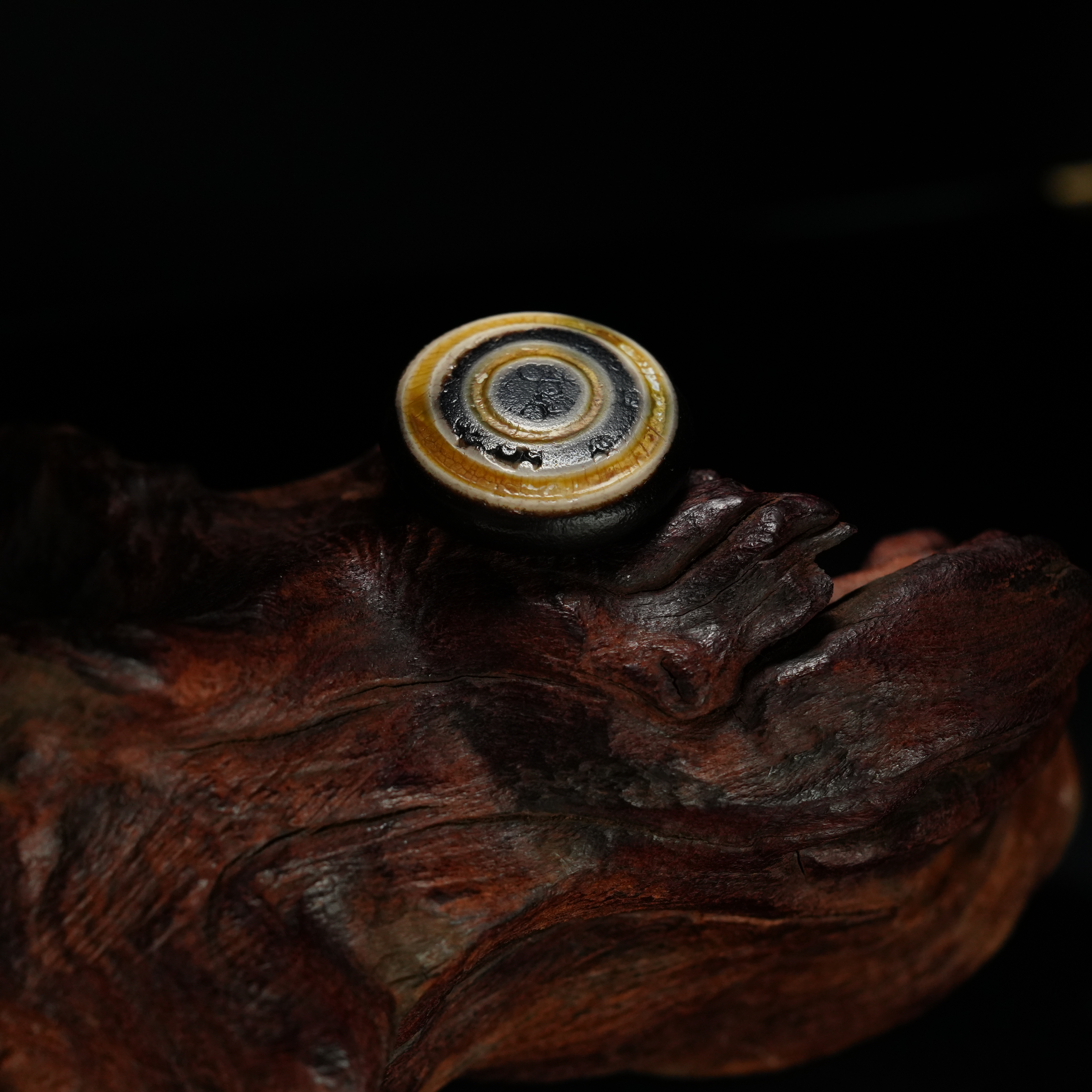 钙化太阳羊板眼玛瑙男女可佩戴个性百搭轻奢