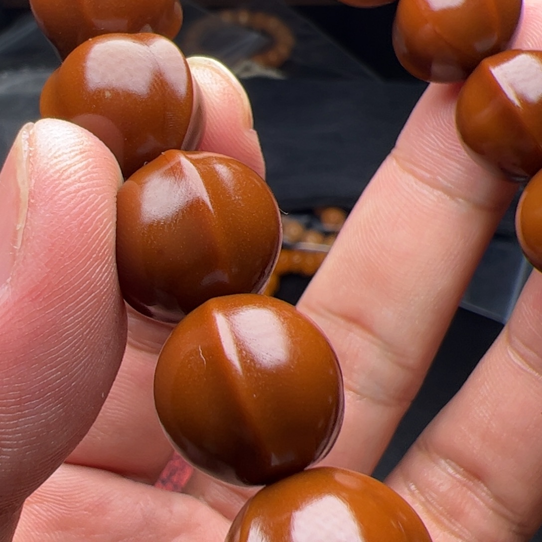 猴头核桃吊坠铁路