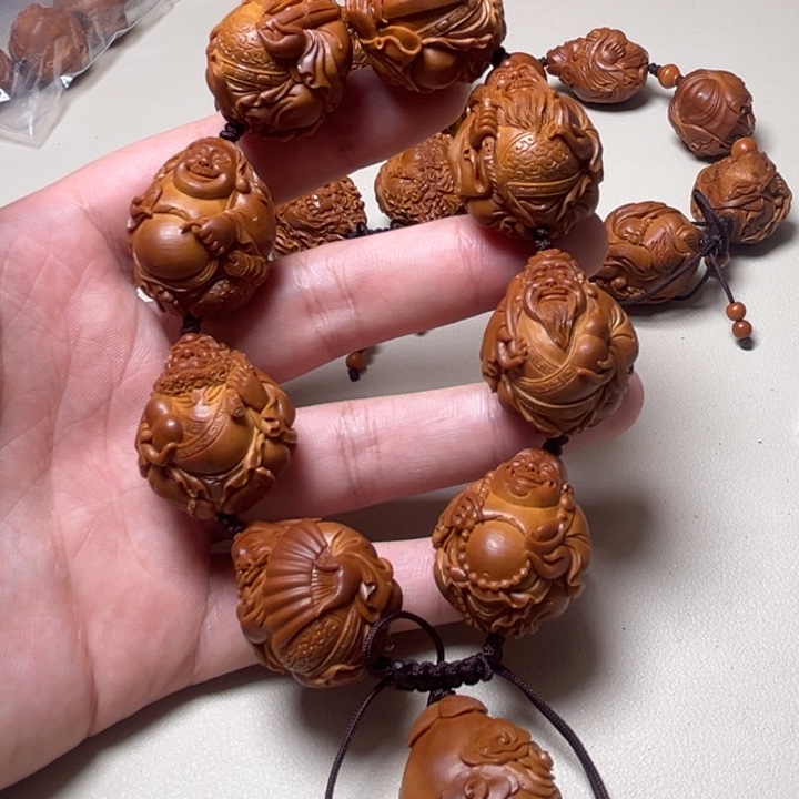 洪***伟橄榄核手串橄榄核