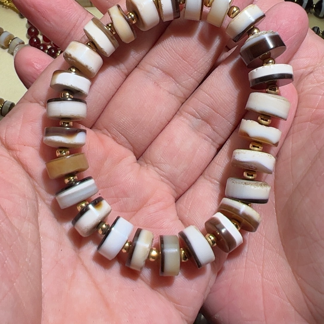 玛瑙/玉髓颈饰未镶嵌