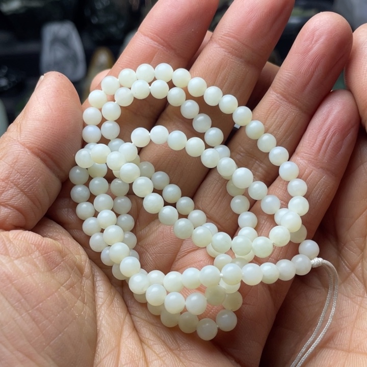 和田玉未镶嵌珠宝半成品