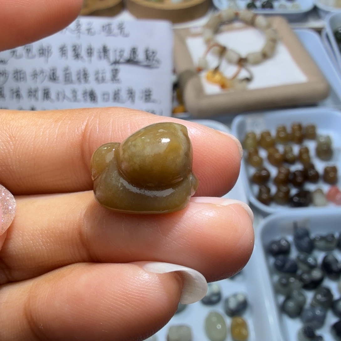 和田玉未镶嵌珠宝奇石