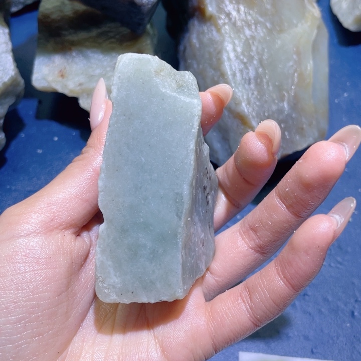 和田玉未镶嵌珠宝半成品