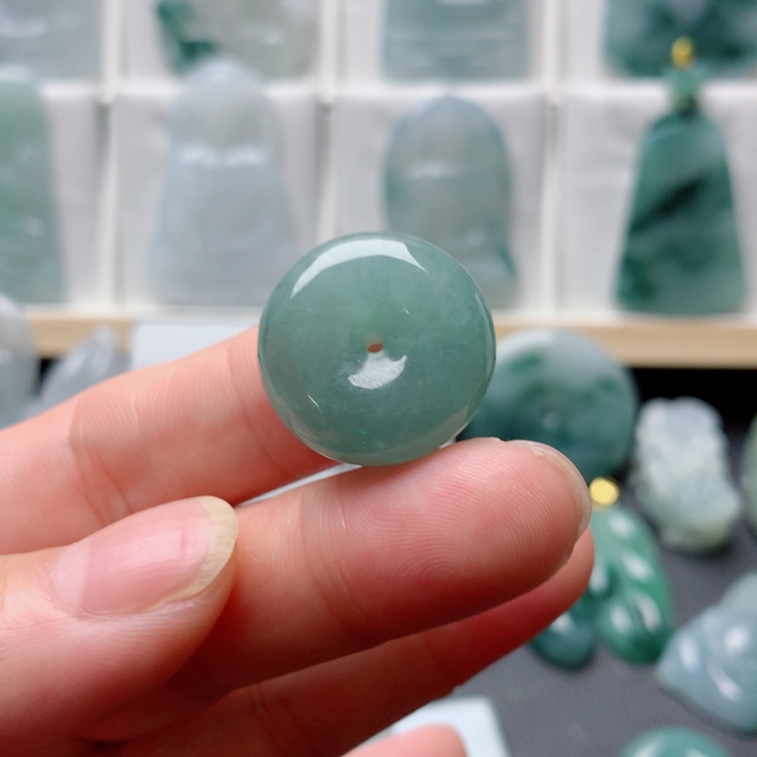 翡翠未镶嵌吊坠(不含链)平安扣