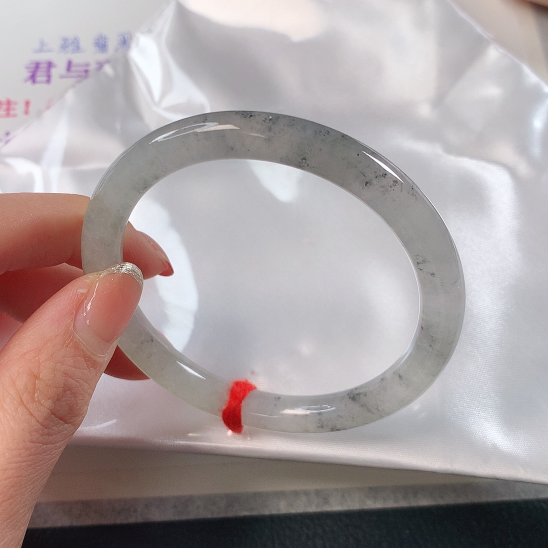 翡翠手镯未镶嵌 圆条①⑦①