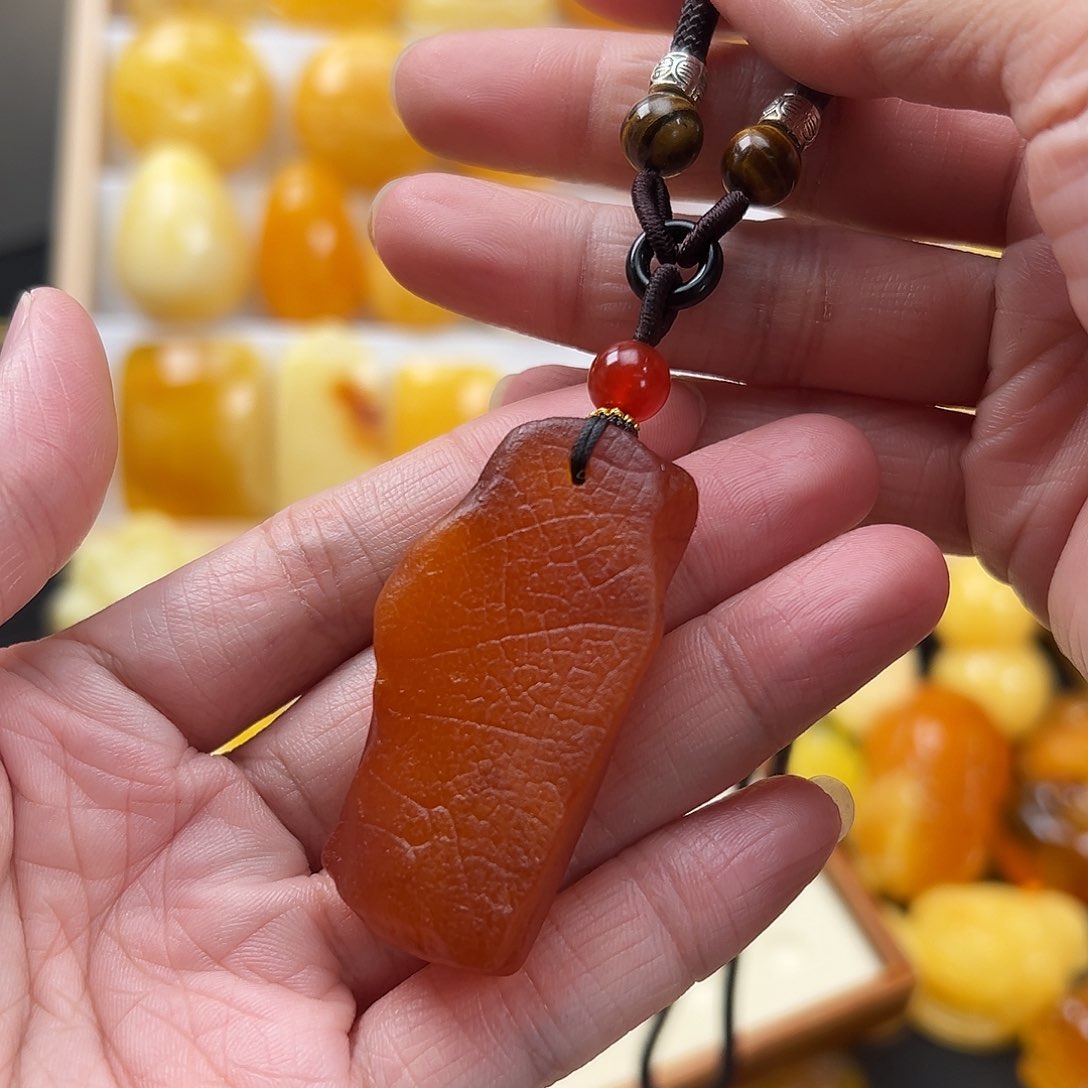 蜜蜡颈饰未镶嵌蜜蜡